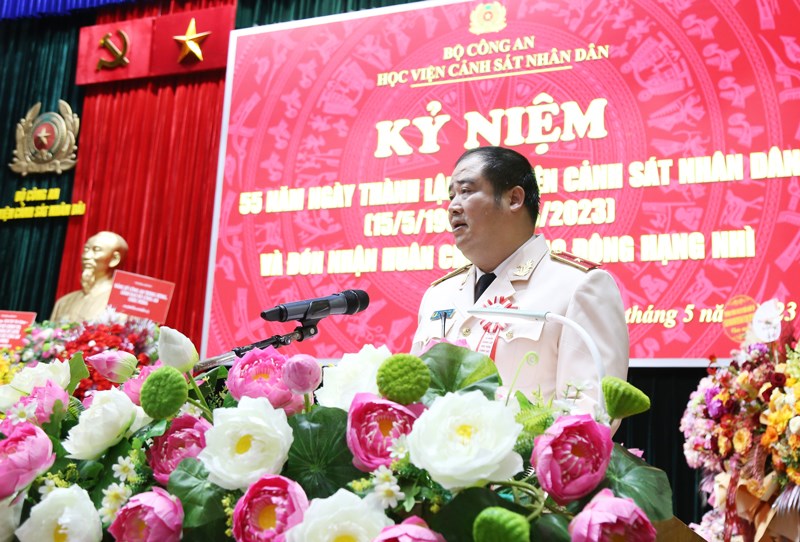 Major General, Dr. Chu Van Dung, Vice President of the Academy hosted the program